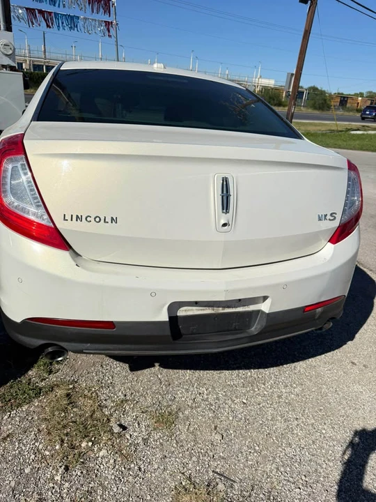 2013 Lincoln MKS - Image 4 of 11