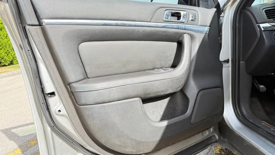 2013 Lincoln MKS - Image 9 of 18