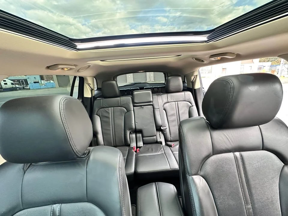 2013 Lincoln MKT - Image 15 of 16