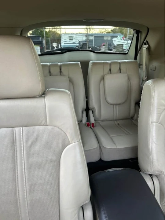 2013 Lincoln MKT - Image 9 of 16