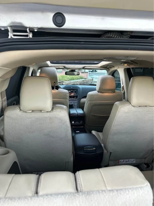 2013 Lincoln MKT - Image 13 of 16