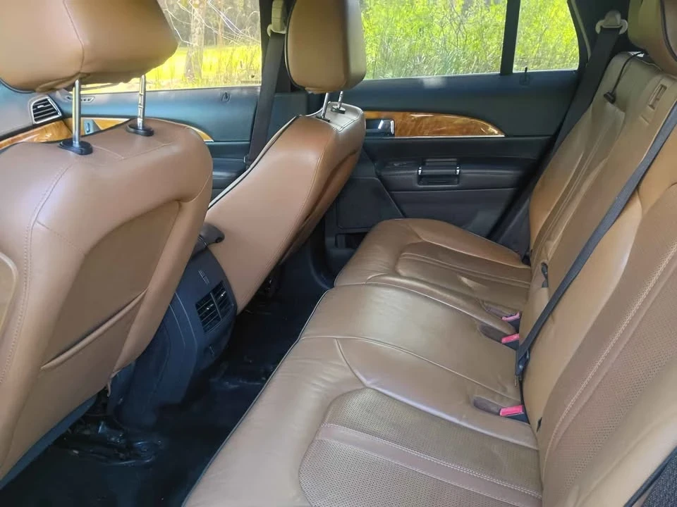 2013 Lincoln MKX - Image 10 of 15