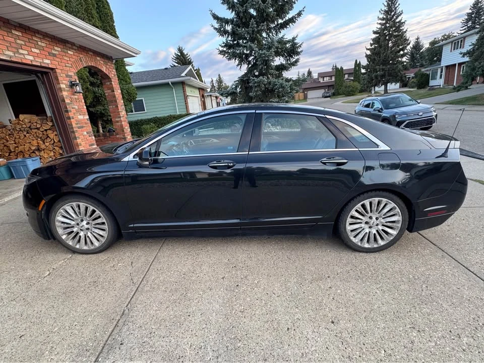 2013 Lincoln MKZ - Image 2 of 16