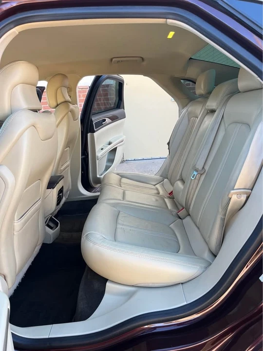 2013 Lincoln MKZ - Image 11 of 18