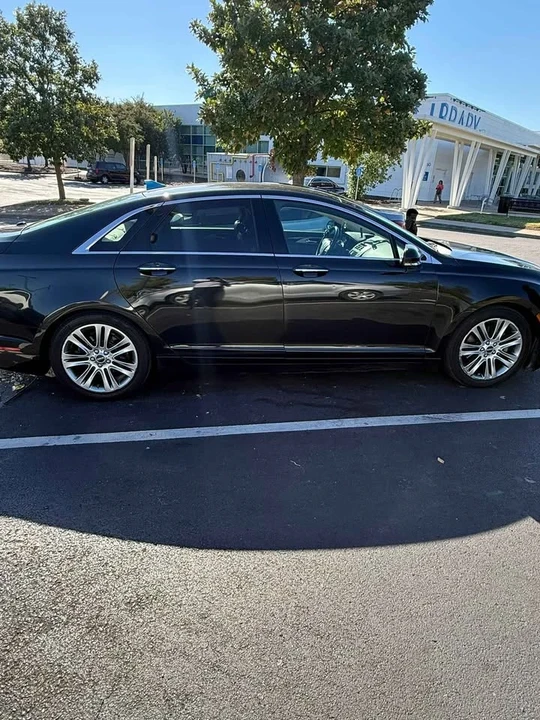2013 Lincoln MKZ - Image 2 of 7