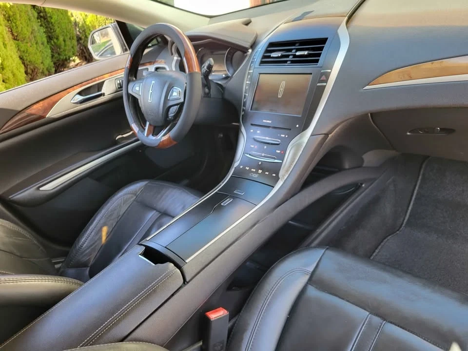 2013 Lincoln MKZ - Image 6 of 10