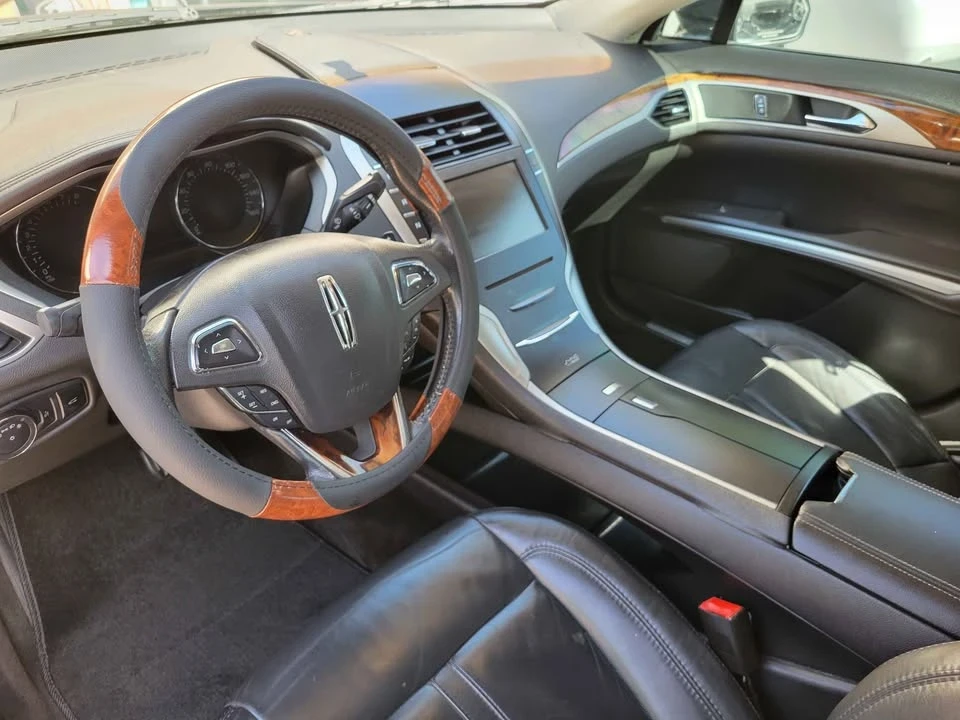 2013 Lincoln MKZ - Image 5 of 10