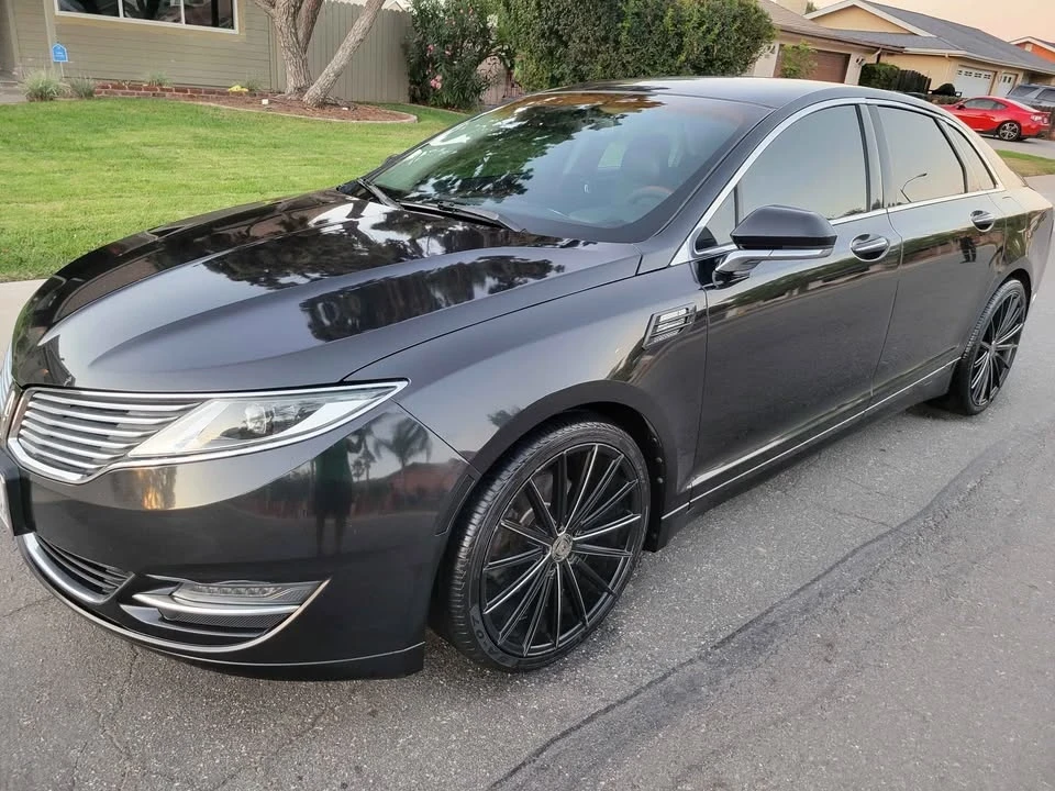 2013 Lincoln MKZ - Image 2 of 10