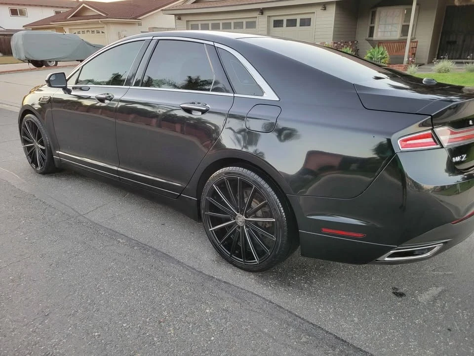2013 Lincoln MKZ - Image 4 of 10