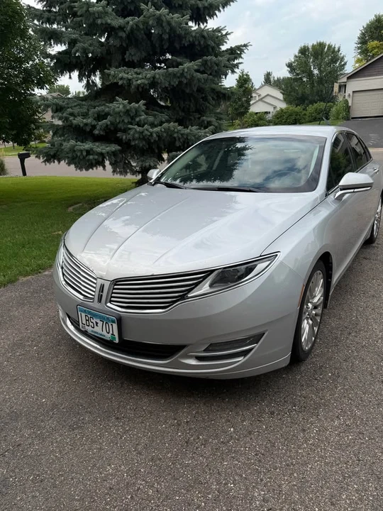 2013 Lincoln MKZ - Image 2 of 8