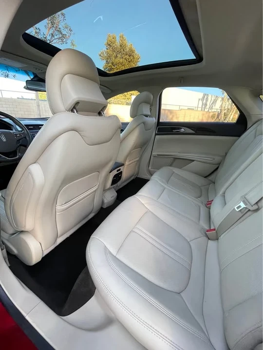 2013 Lincoln MKZ - Image 13 of 16