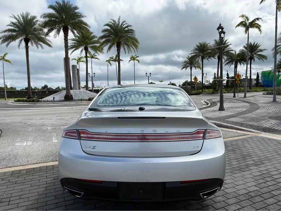 2013 Lincoln MKZ - Image 11 of 20