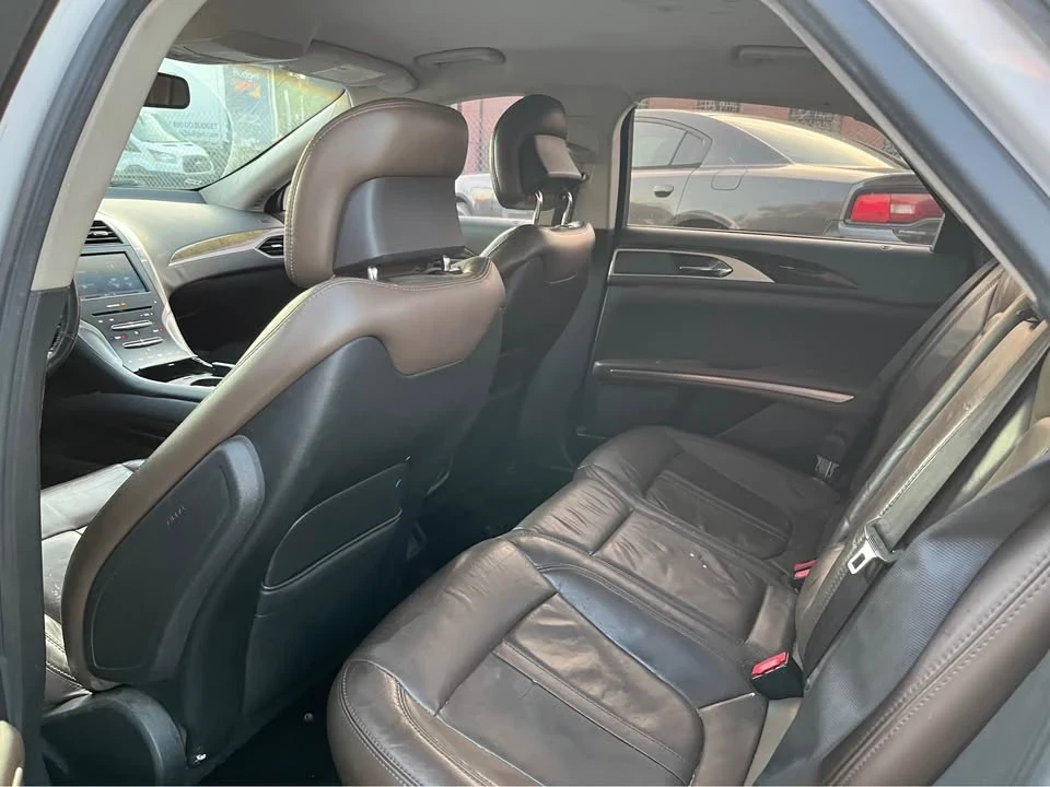 2013 Lincoln MKZ - Image 9 of 10