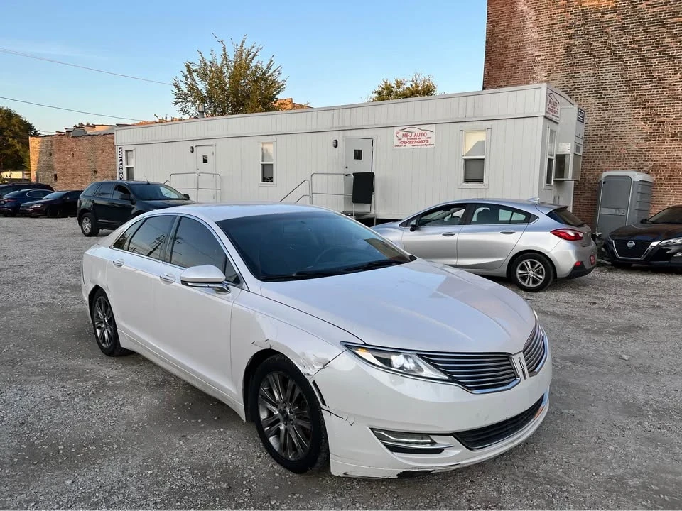 2013 Lincoln MKZ - Image 2 of 10