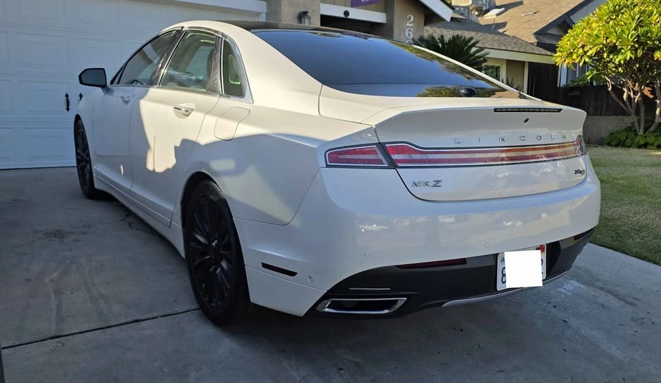 2013 Lincoln MKZ - Image 4 of 10