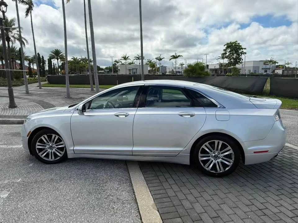 2013 Lincoln MKZ - Image 6 of 20