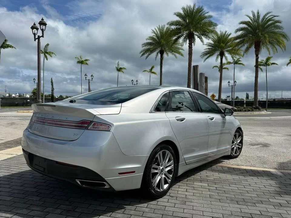 2013 Lincoln MKZ - Image 4 of 20