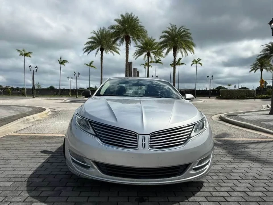 2013 Lincoln MKZ - Image 2 of 20