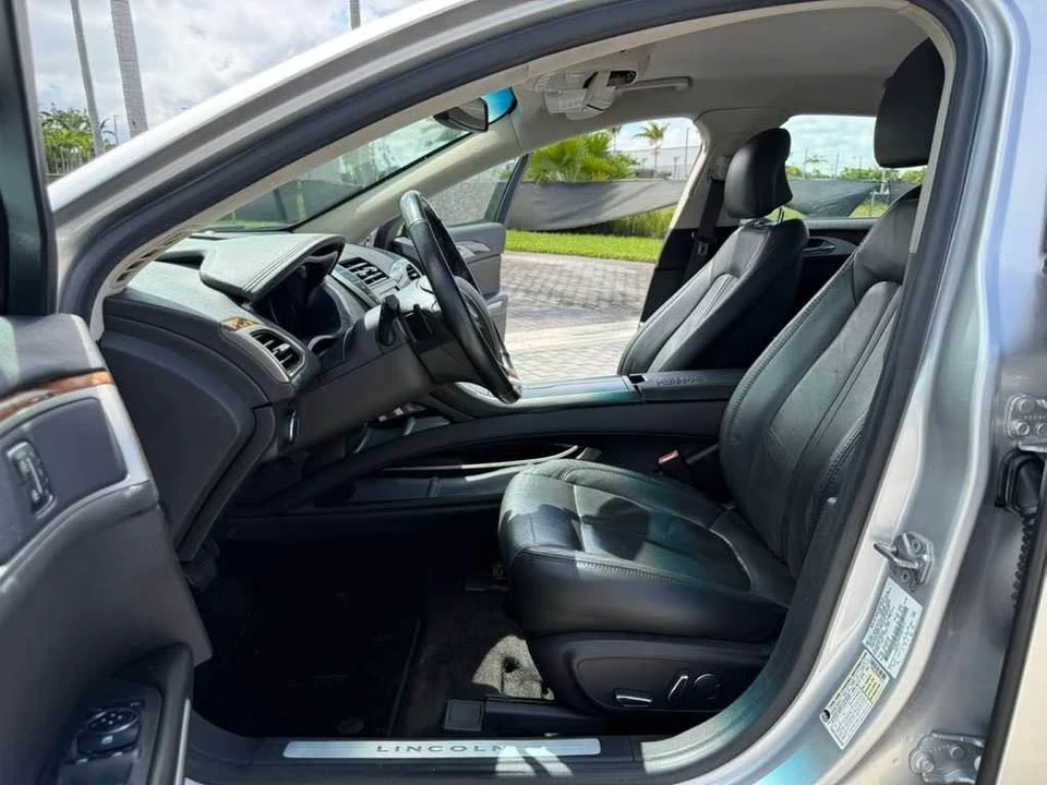 2013 Lincoln MKZ - Image 11 of 20