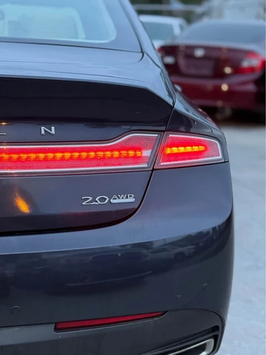 2013 Lincoln MKZ - Image 4 of 12