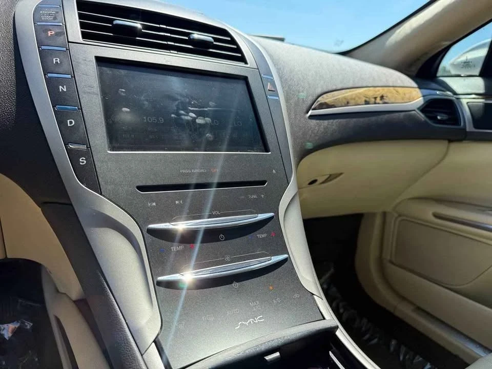 2013 Lincoln MKZ - Image 14 of 20