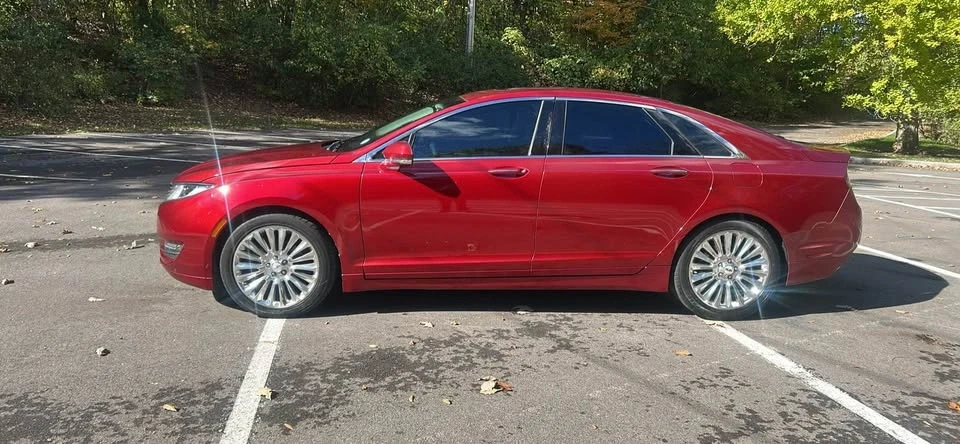2013 Lincoln MKZ - Image 2 of 10