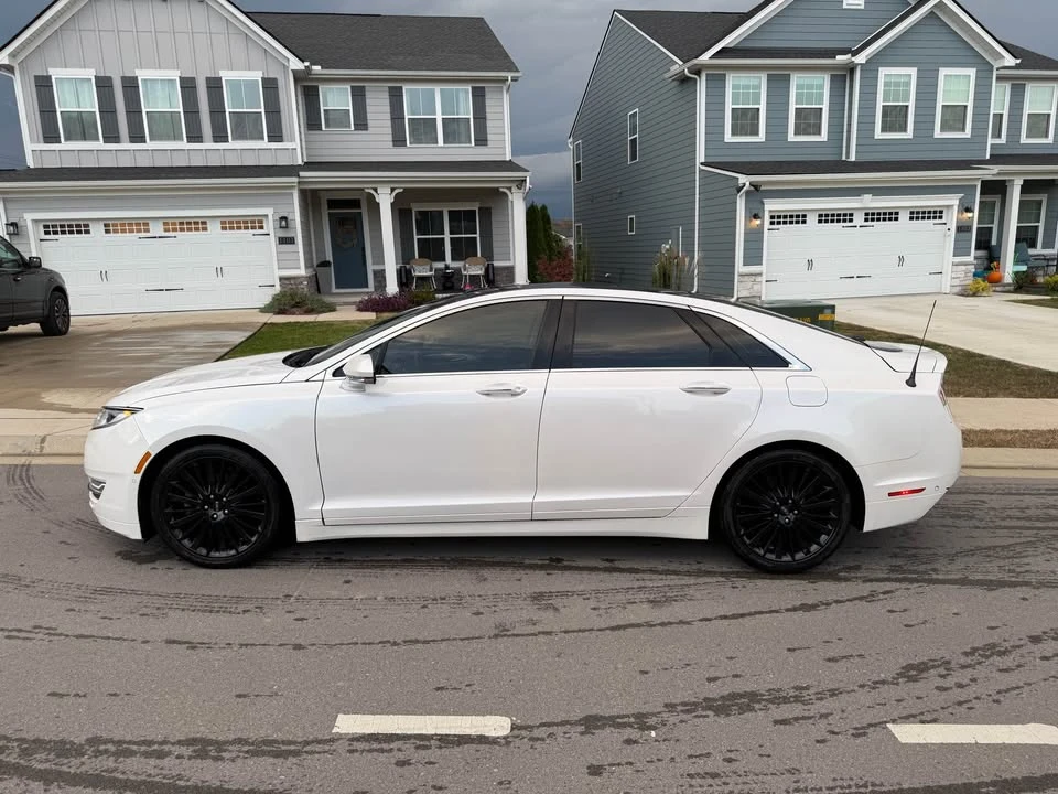 2013 Lincoln MKZ - Image 18 of 18