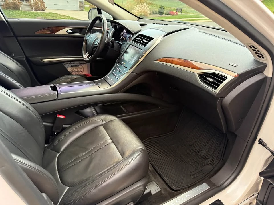 2013 Lincoln MKZ - Image 10 of 18