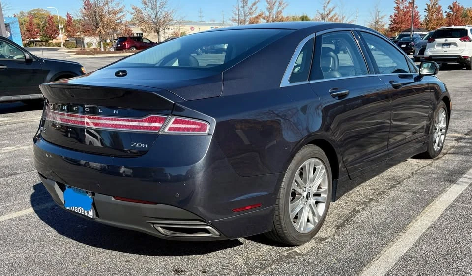 2013 Lincoln MKZ - Image 4 of 13
