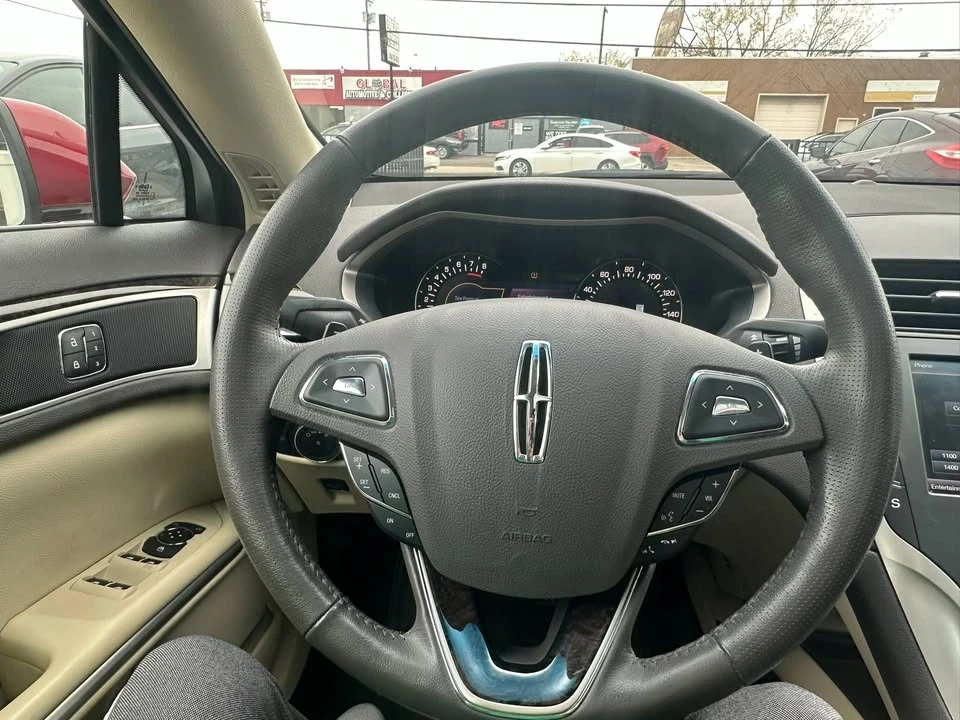 2013 Lincoln MKZ - Image 12 of 20
