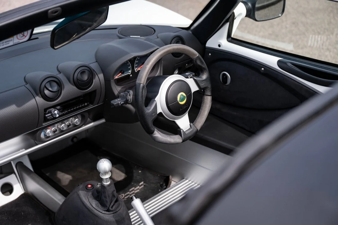 2013 Lotus Elise Series 3 - Image 4 of 30