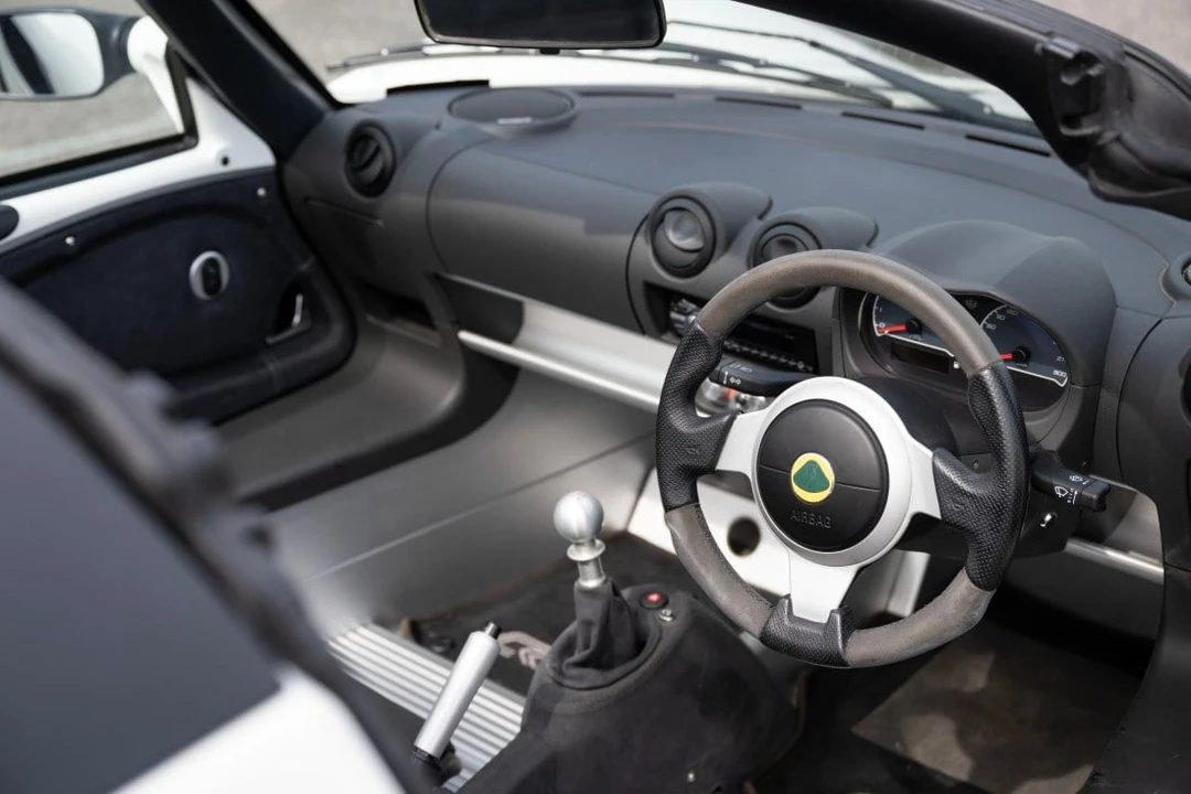 2013 Lotus Elise Series 3 - Image 5 of 30