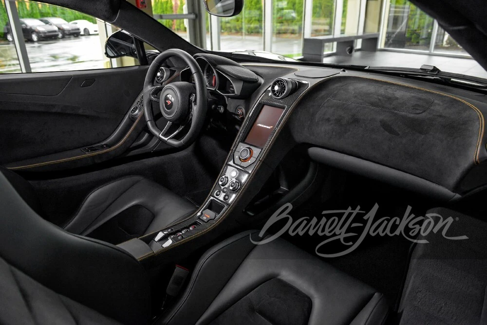 2013 McLaren MP4-12C - Image 6 of 16