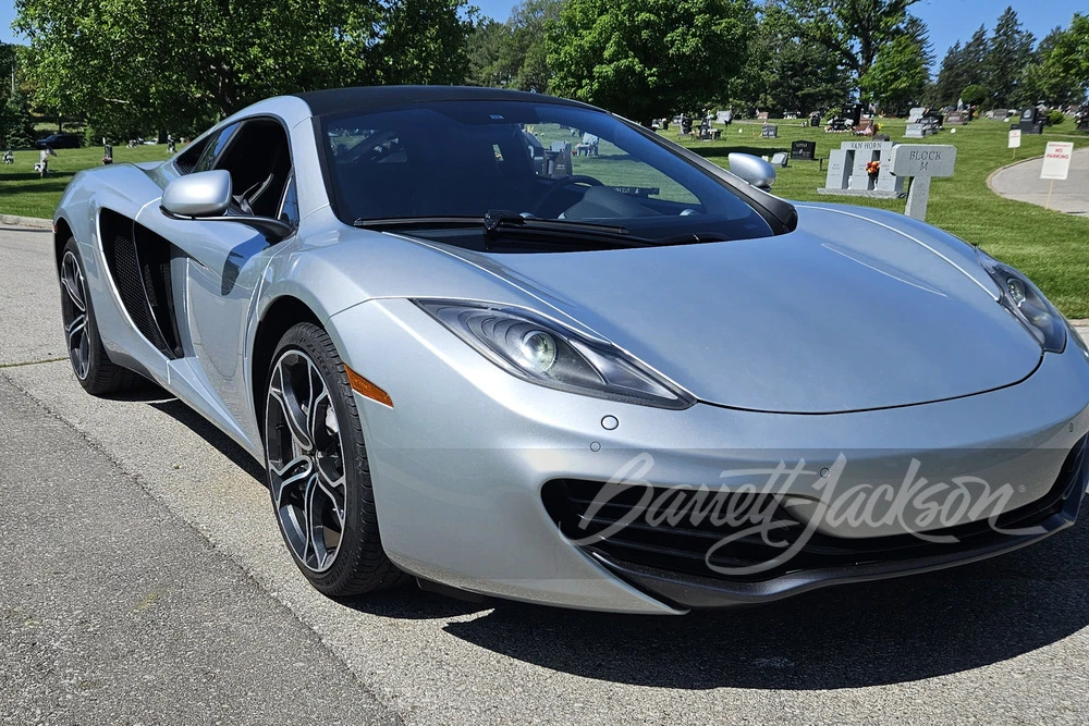 2013 McLaren MP4-12C - Image 11 of 16