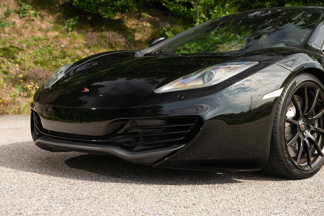 2013 McLaren MP4-12C - Image 19 of 31