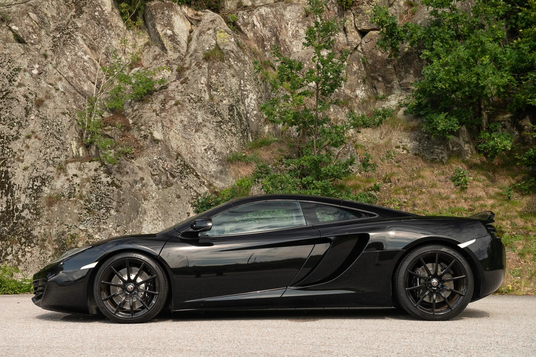 2013 McLaren MP4-12C - Image 6 of 31