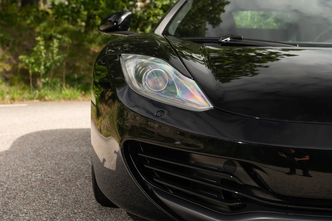 2013 McLaren MP4-12C - Image 27 of 31