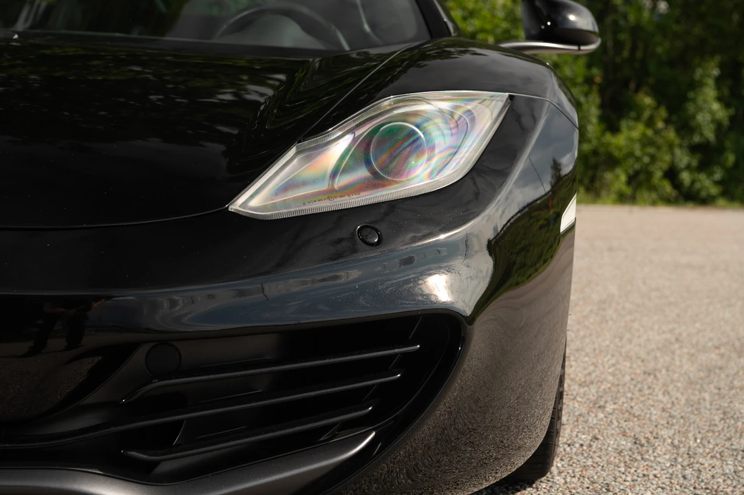 2013 McLaren MP4-12C - Image 28 of 31