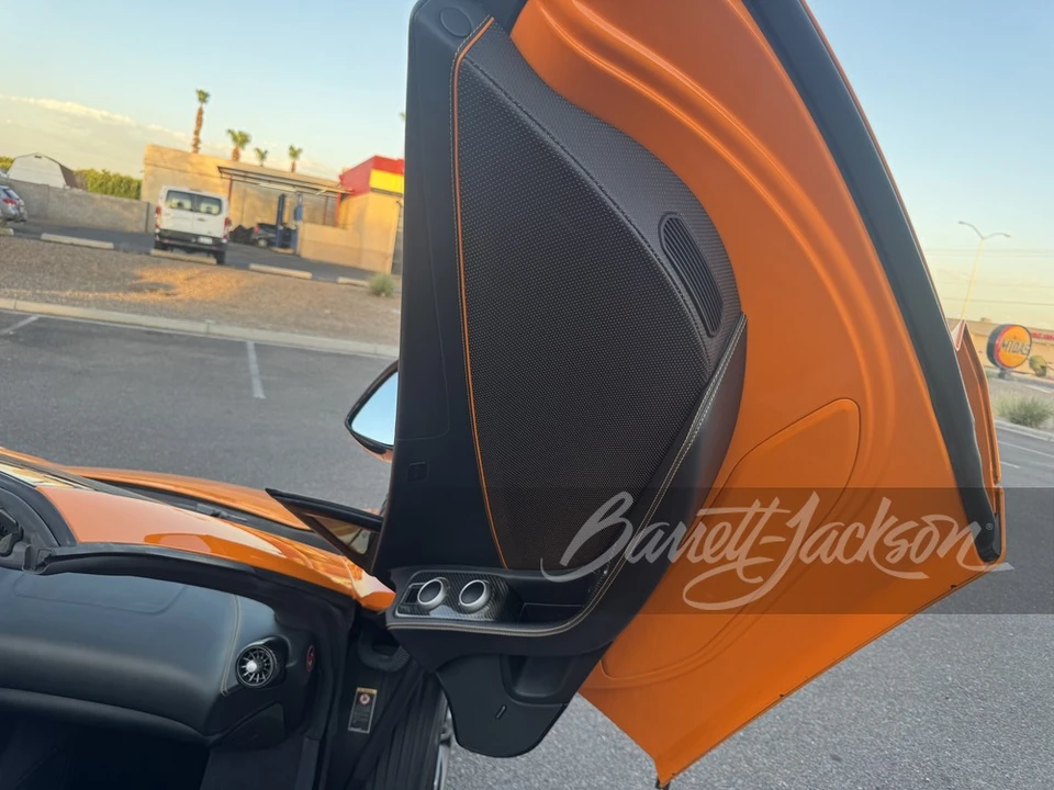 2013 McLaren MP4-12C Spider - Image 8 of 16