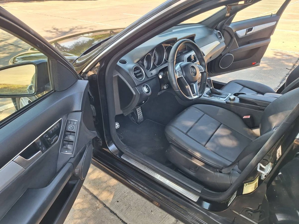 2013 Mercedes-Benz W204 C-Class - Image 10 of 13