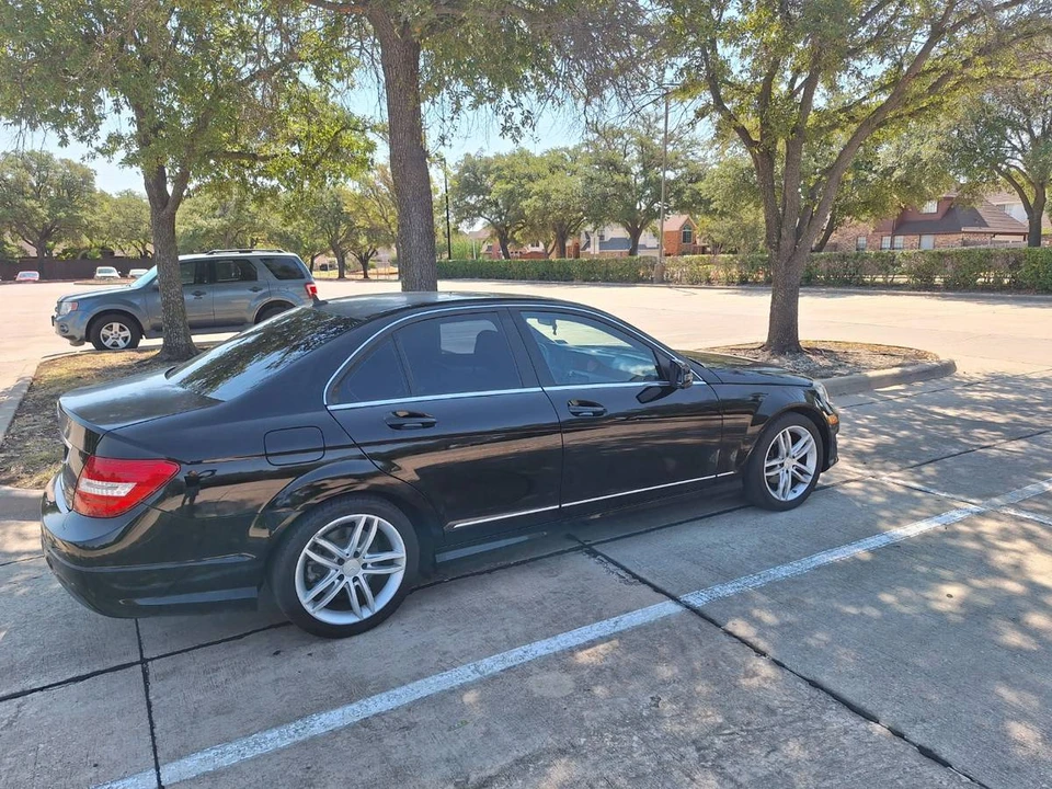 2013 Mercedes-Benz W204 C-Class - Image 4 of 13