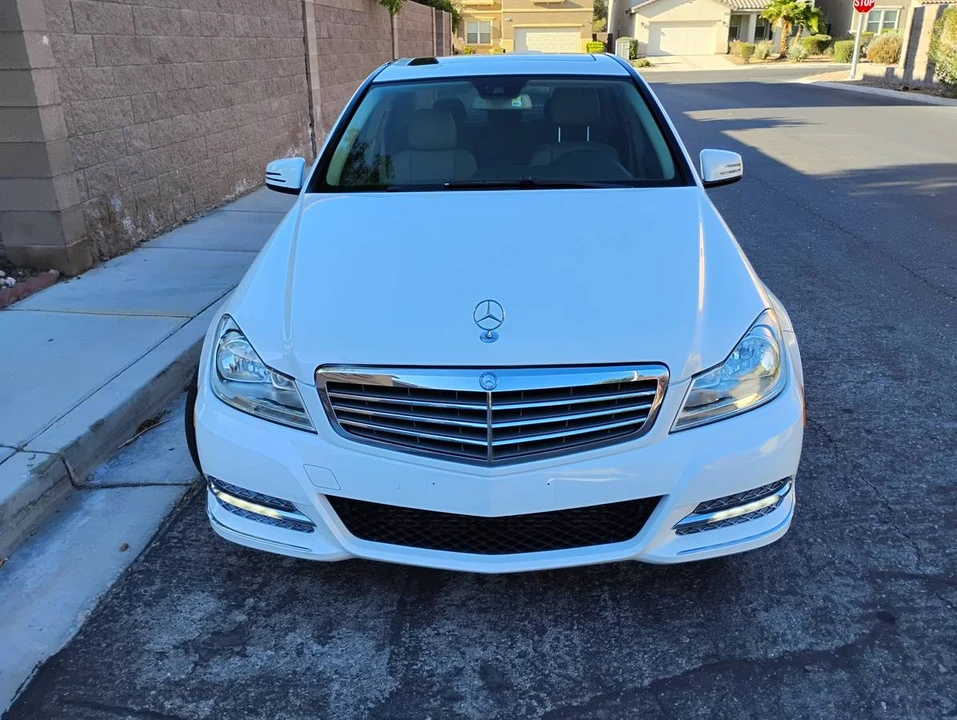 2013 Mercedes-Benz W204 C-Class - Image 2 of 19