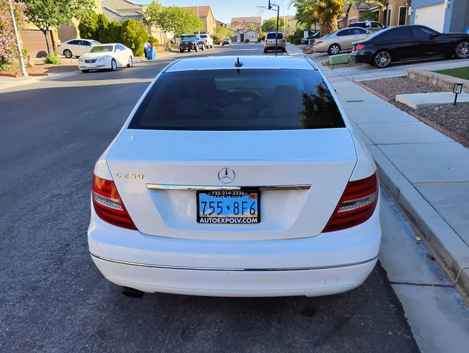 2013 Mercedes-Benz W204 C-Class - Image 7 of 19