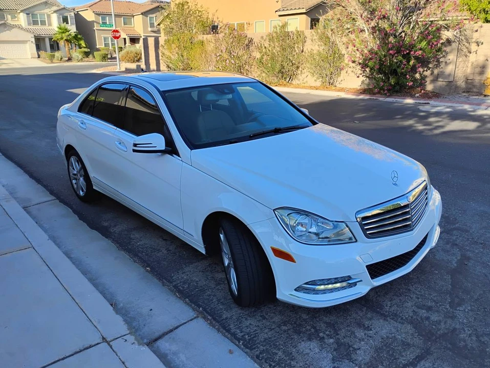 2013 Mercedes-Benz W204 C-Class - Image 3 of 19