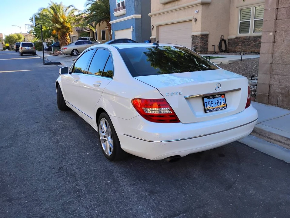 2013 Mercedes-Benz W204 C-Class - Image 6 of 19