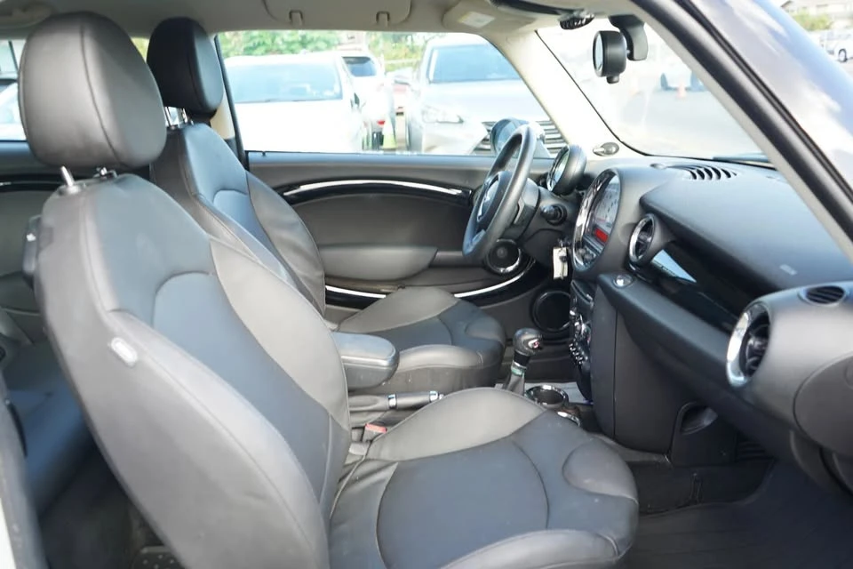 2013 Mini Clubman 1st Gen - Image 13 of 19