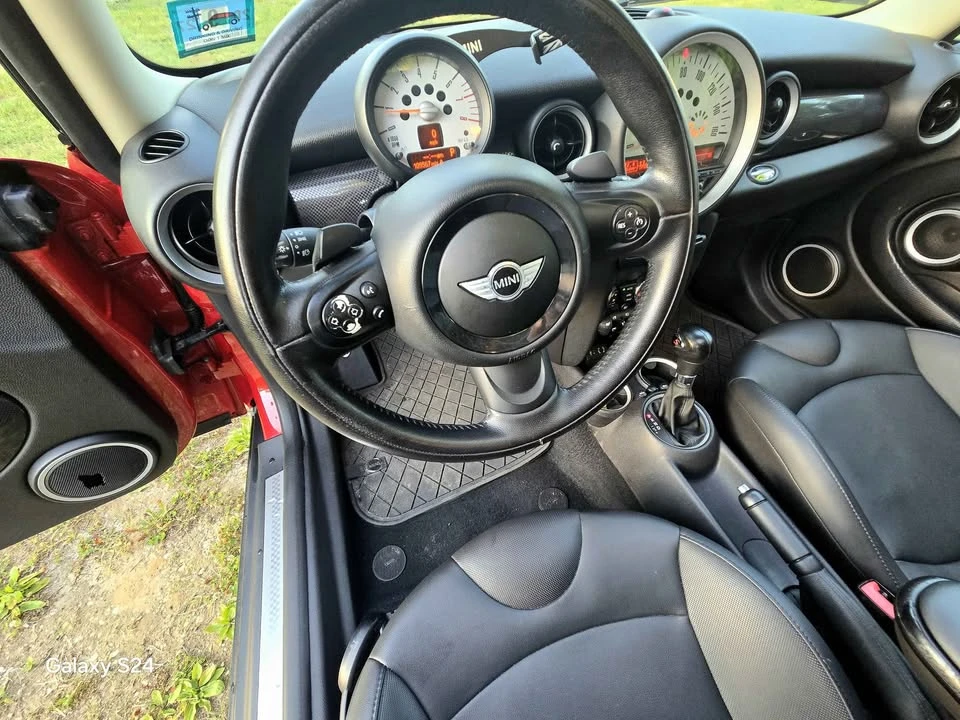 2013 Mini Clubman 1st Gen - Image 12 of 15