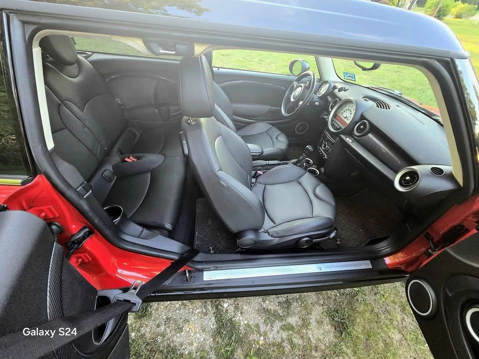 2013 Mini Clubman 1st Gen - Image 9 of 15