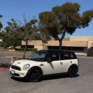 2013 MINI Clubman Cooper S Hatchback 3D