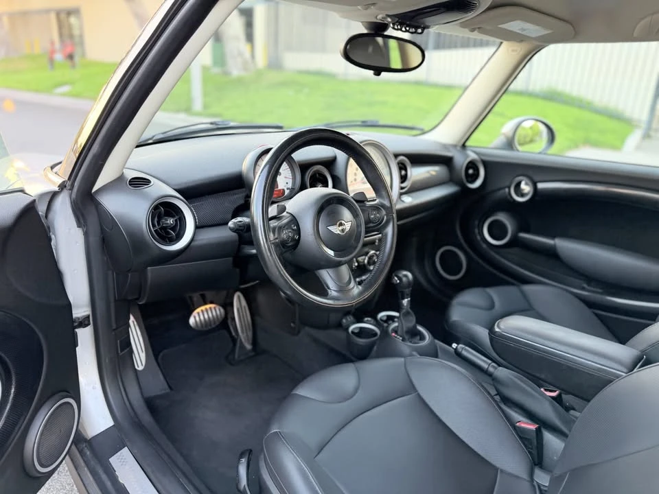 2013 Mini Clubman 1st Gen - Image 13 of 20